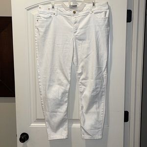 Chico’s So Slimming ankle jeans size 2.5